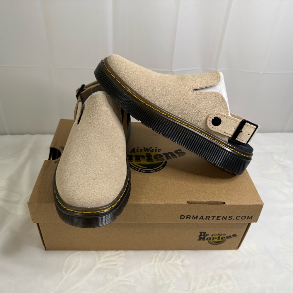 Dr. Martens Carlson Clogs -Warm Sand